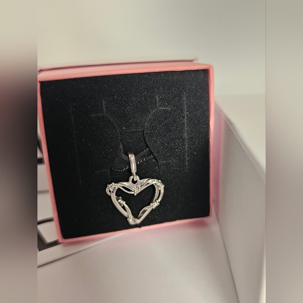 Pandora  Wire Heart Charm